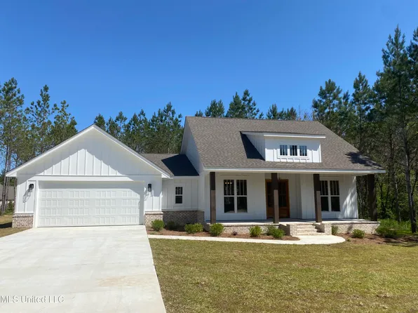 13 Brunswick Point, Sumrall, MS 39482