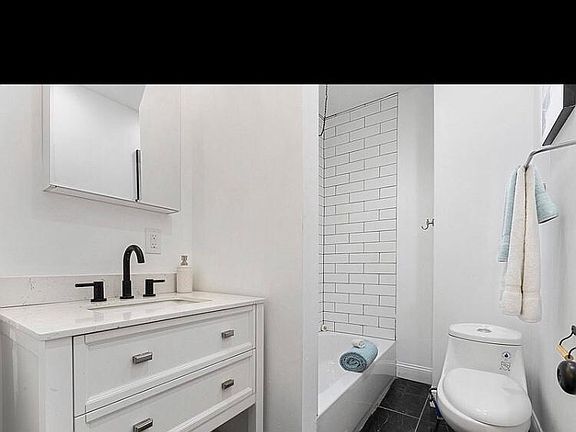 3rd image of 5846 Montrose St