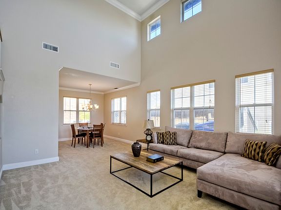 3rd image of 704 Casita Lane