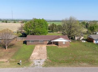 2024 E Robberts Ave, Kingfisher, OK 73750
