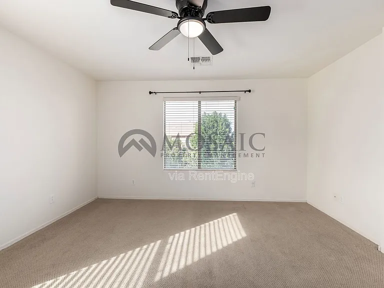 2656 E Boston St — Photo 17