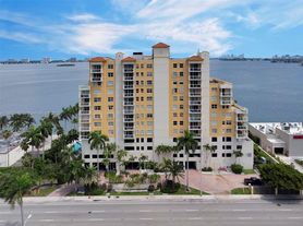 1625 Kennedy Cswy