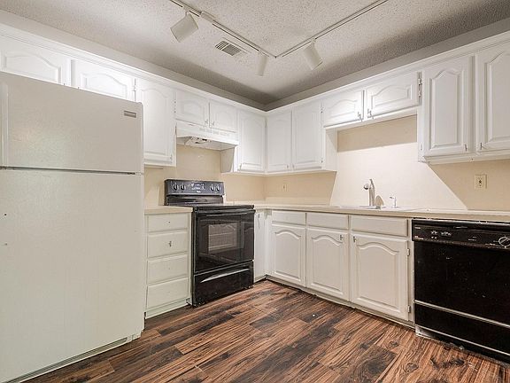 4th image of 242C W McFarland St #242C