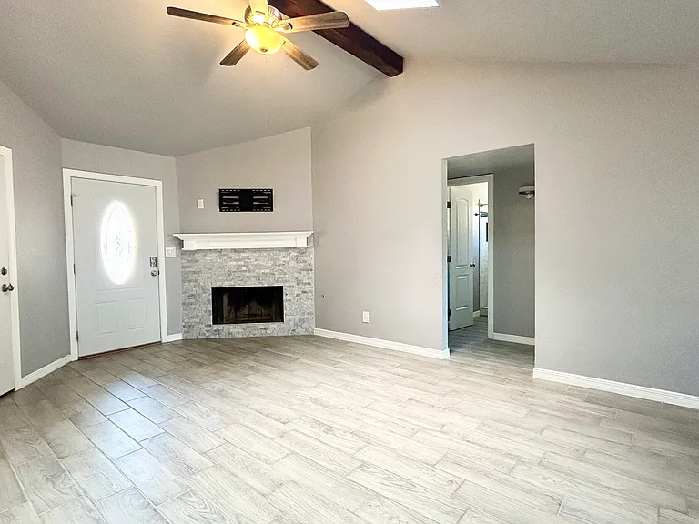 11805 Scott Simpson Dr — Photo 3