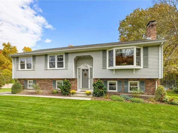 31 Celtic Court, Enfield, CT 06082