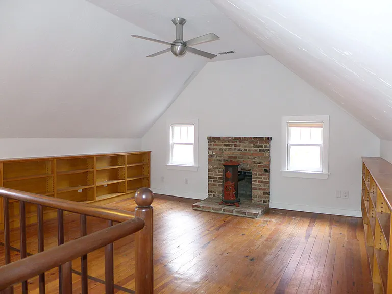 917 Phils Creek Rd — Photo 19