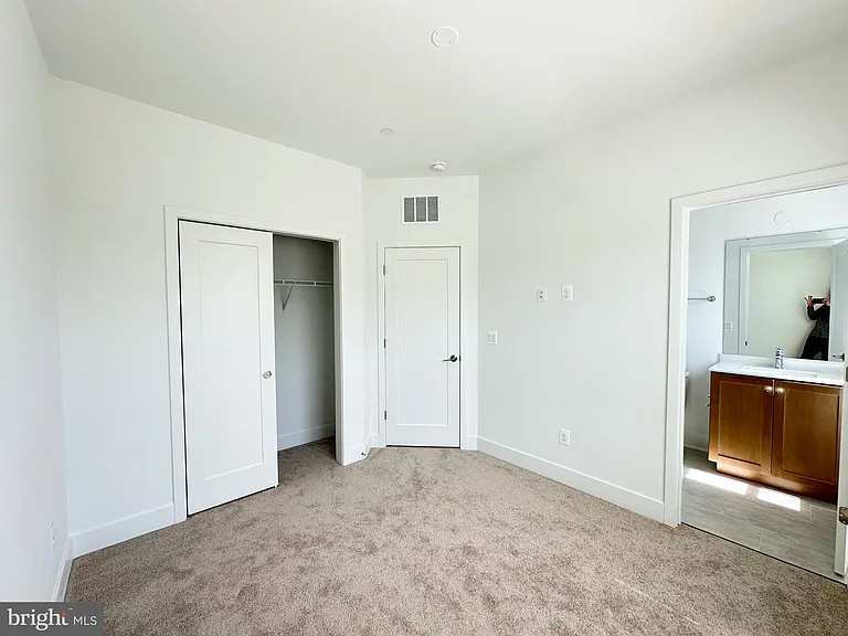 2081 Tysons Ridgeline Rd — Photo 7