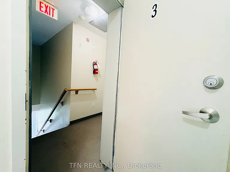 588 Shoreline Dr #3 — Photo 23