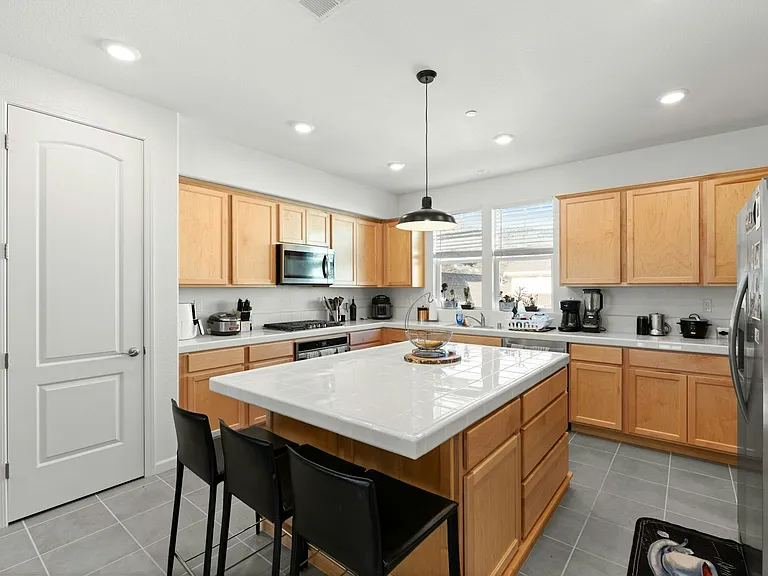 6429 Laguna Seca Ln — Photo 8