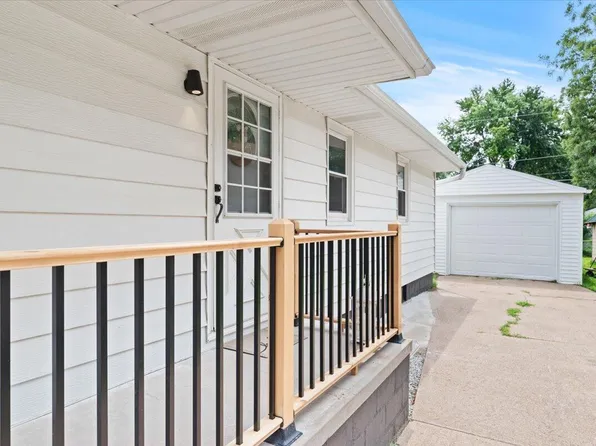 3229 Avenue I, Council Bluffs, IA 51501