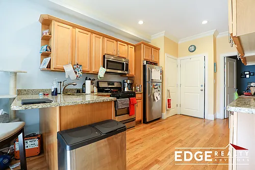 27 Lothrop St #1 Photo 1