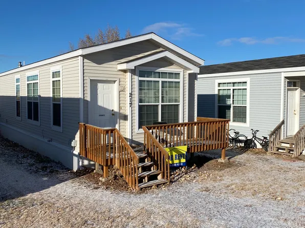 217 2nd St SW, Belfield, ND 58622