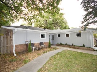 1405 Ridgeway Rd, Lincoln, NE 68506