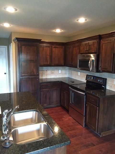 2nd image of 113 Deer Run St