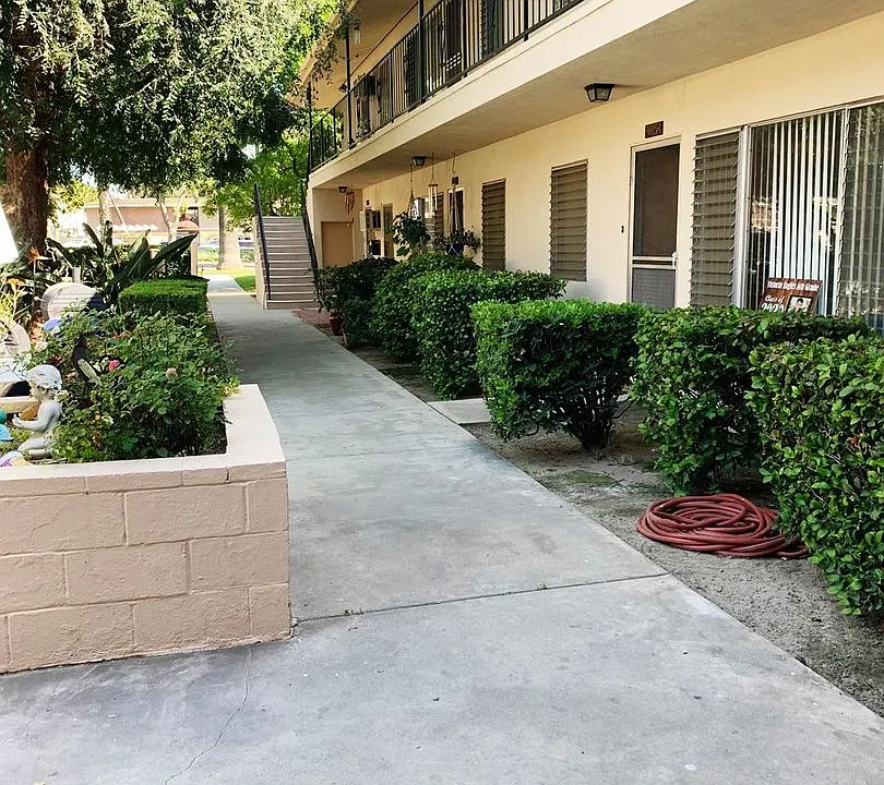 7469 Magnolia Ave.
