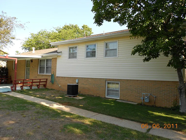 2320 Mountain Oaks Ln — Photo 3