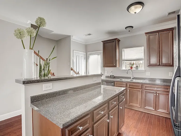5456 Edmondson Pike — Photo 5
