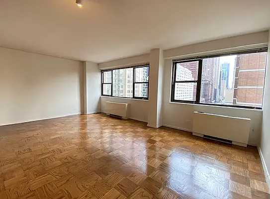 Rented by REAL New York | media 11