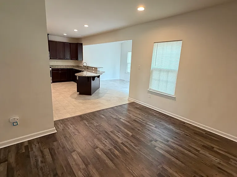 304 Sea Pine Dr — Photo 12