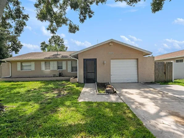 8913 90th Way, Seminole, FL 33777