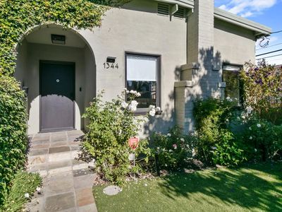 1344 Edgehill Dr, Burlingame, CA, 94010