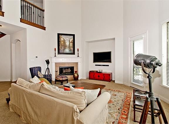 3rd image of 8725 Domingo Dr