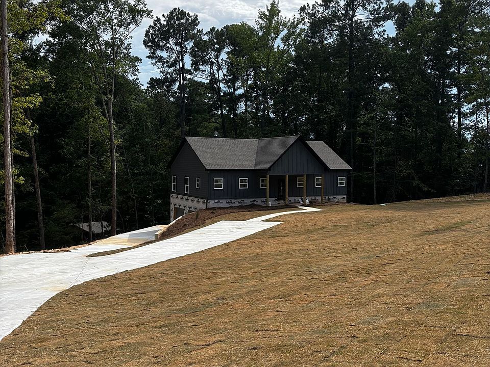 2nd image of 211 Mitchell Rd