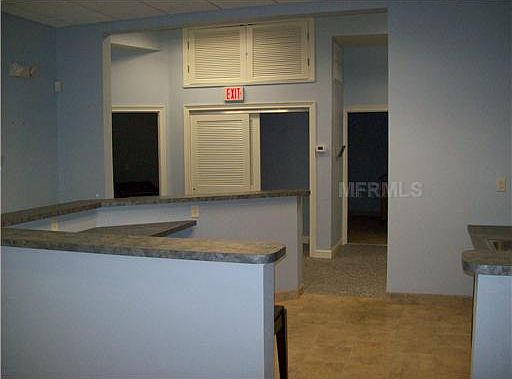 3rd image of 710 E Reynolds St
