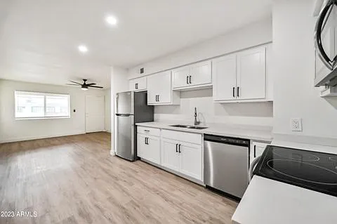 1912 W Hayward Ave #11 — Photo 36