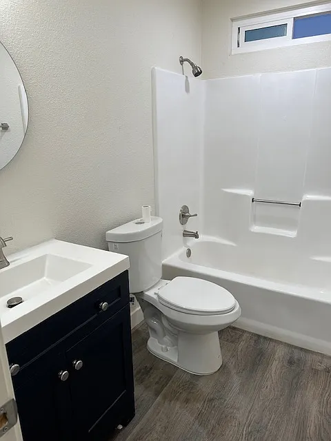 2 bed, 864 sqft, $1,995 — Photo 4