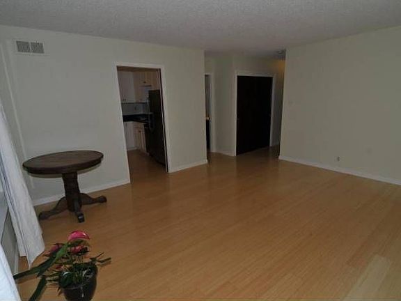 4th image of 425 26th Ave APT 4
