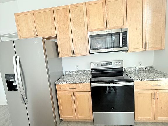 4th image of 2635 Penn Ave #218