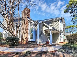 8233 Tradd Ct, Charlotte, NC 28210