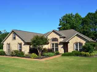 5405 Shoreline Dr, Milan, TN 38358