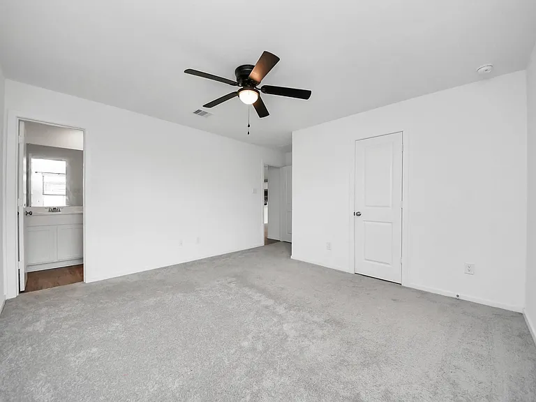 1607 Red Oak Dr — Photo 30