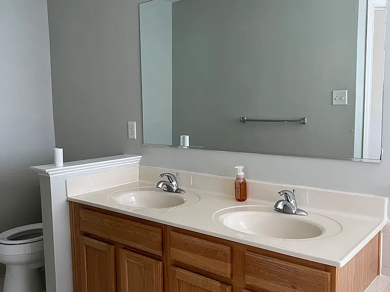 1606 Trestle St — Photo 14