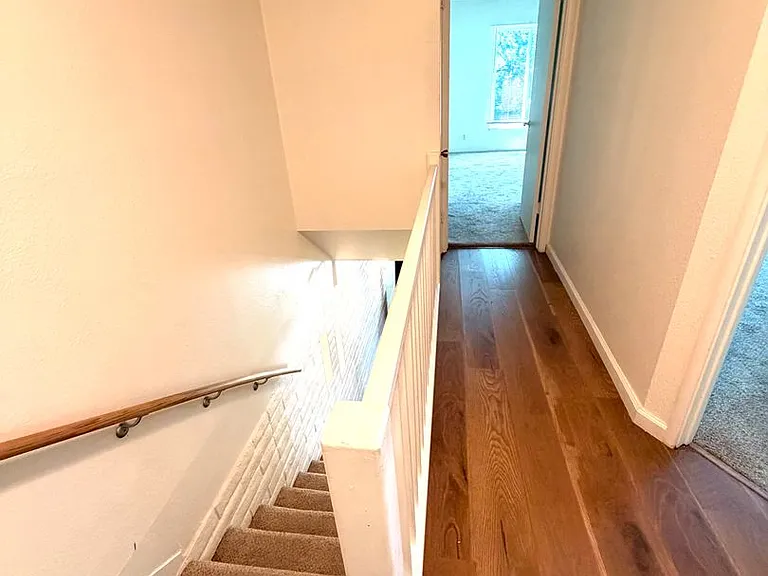 615 11th St — Photo 34