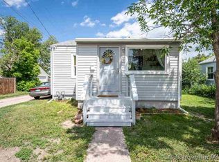 2711 Dey Ave, Cheyenne, WY 82001