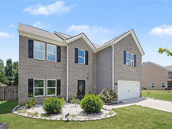 2nd image of 90 Victory Ln