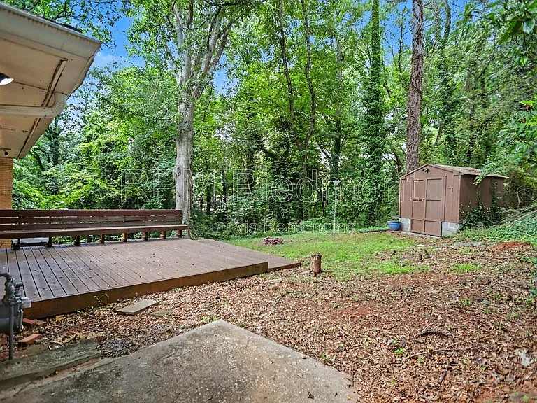 1903 Winthrop Dr SE — Photo 29