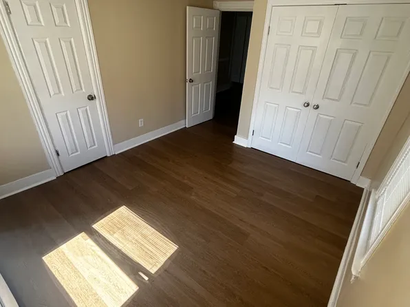 18 Roberts St Unit 2, New Britain, CT 06051