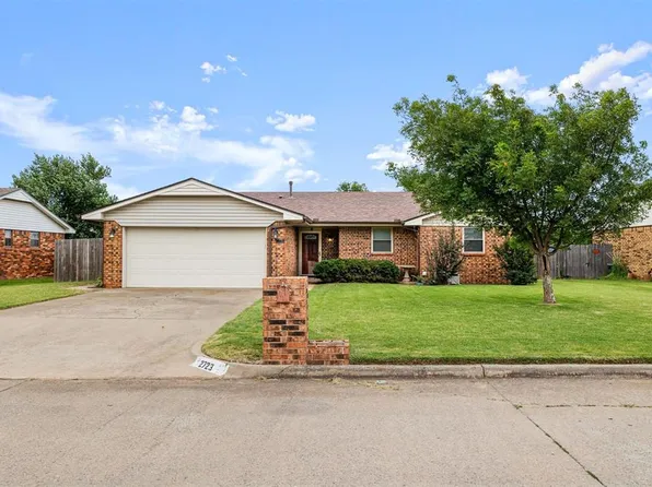 2723 S Estate Dr, El Reno, OK 73036