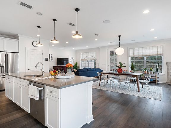 Bright and open floorplan