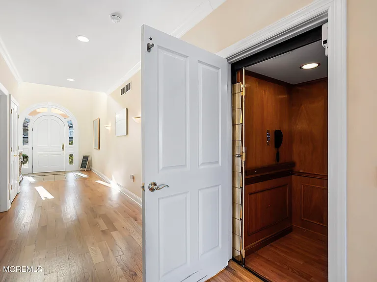 38 Ocean Ave — Photo 27