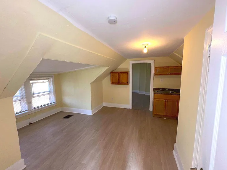 9016 Harris Ave — Photo 12