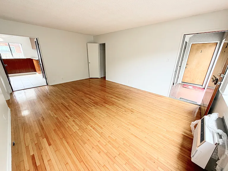 800 Arcadia Ave — Photo 7