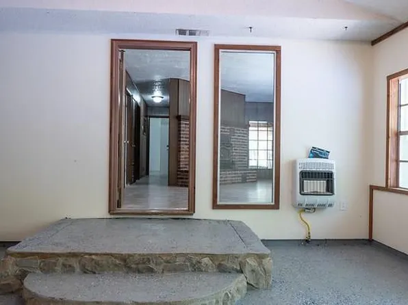 103 Lemon St, Dearing, KS 67340