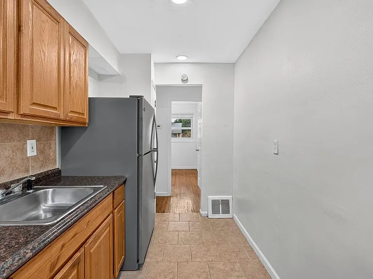 10328 Dudley Dr — Photo 19