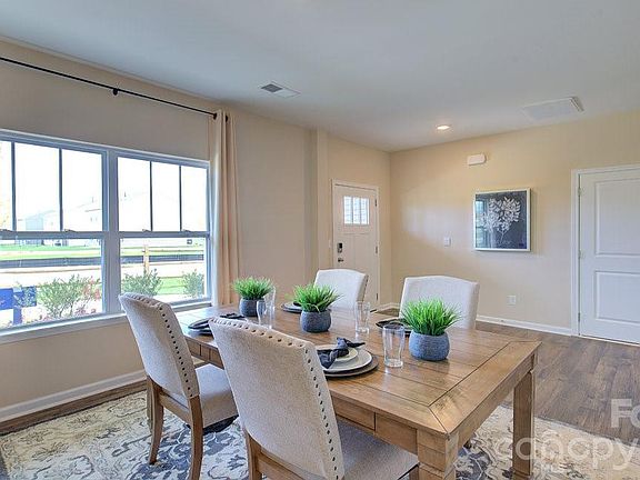 5th image of 85 Salers Rd