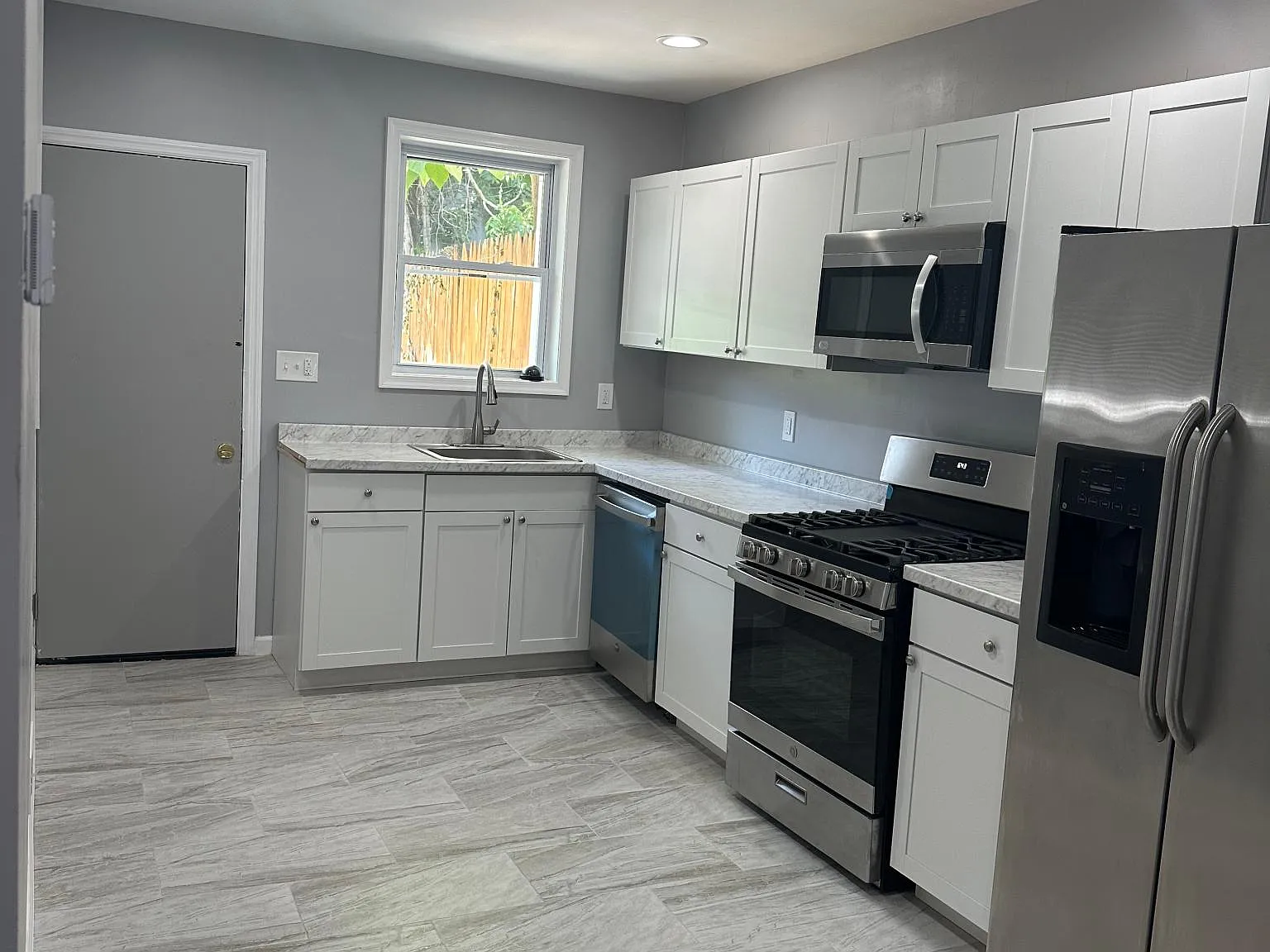 1628 N Wolfe St — Photo 4